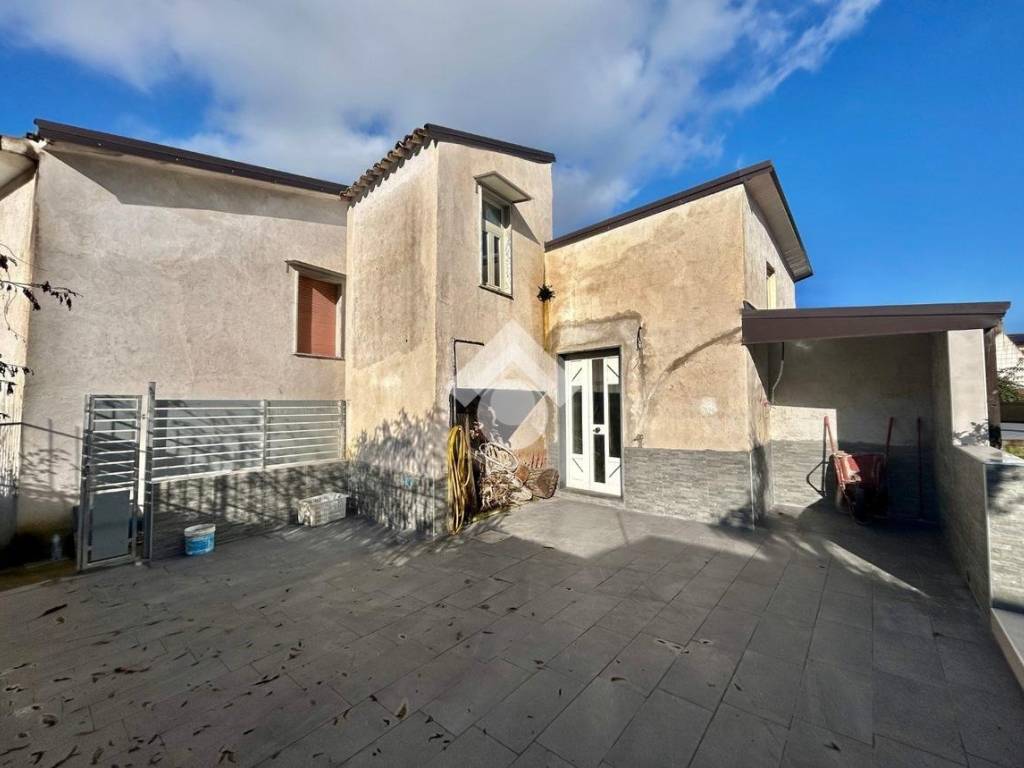 Casa indipendente a Cervinara in Via Sacchi, 24 - Foto 3