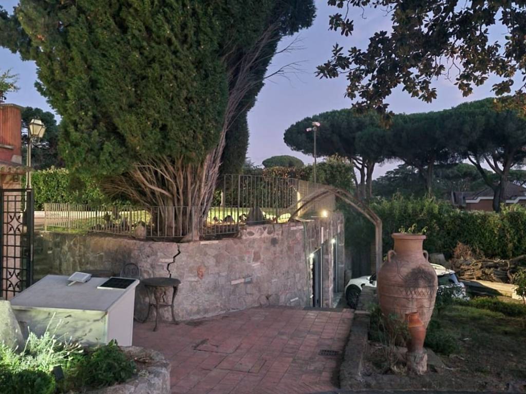 Villa a Grottaferrata in Via della Cipriana - Foto 2