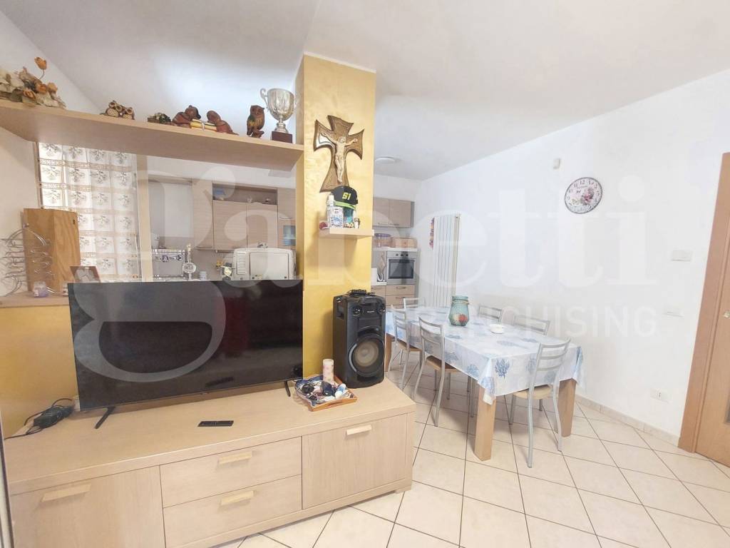 Appartamento a Alba adriatica in Via SS16, 2 - Foto 4