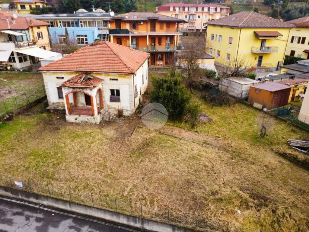 Villa a Credaro in Via C. Battisti - Foto 4