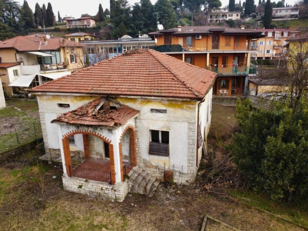 Villa a Credaro in Via C. Battisti - Foto 5