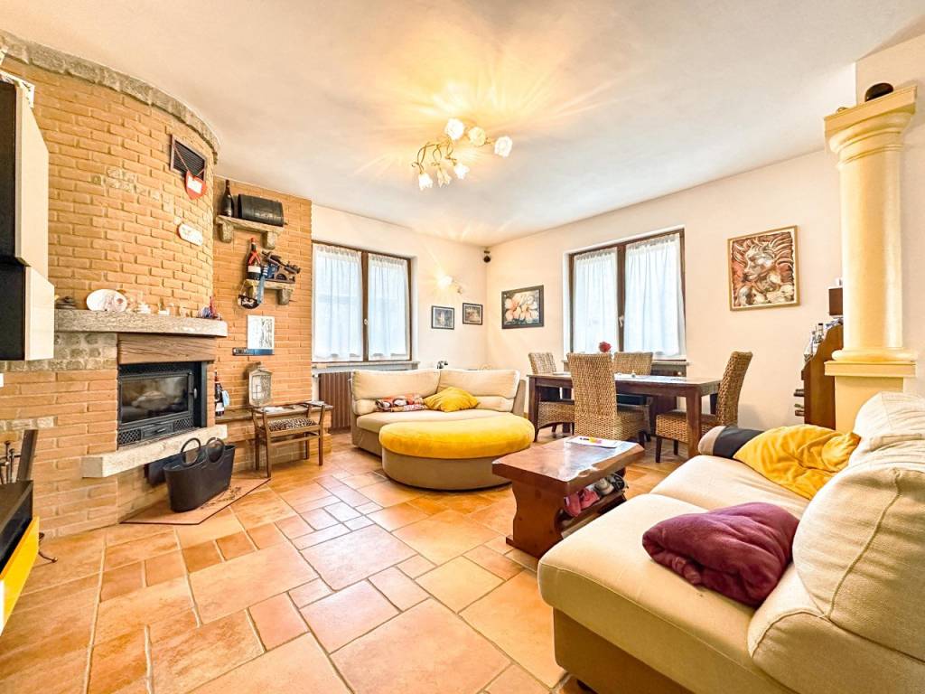 Villa a Gattinara in Via Rovasenda, 139 - Foto 3