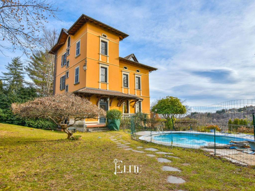 Villa a Varese in Via Guido d'Arezzo, 8 - Foto 2
