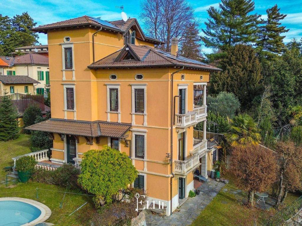 Villa a Varese in Via Guido d'Arezzo, 8 - Foto 4