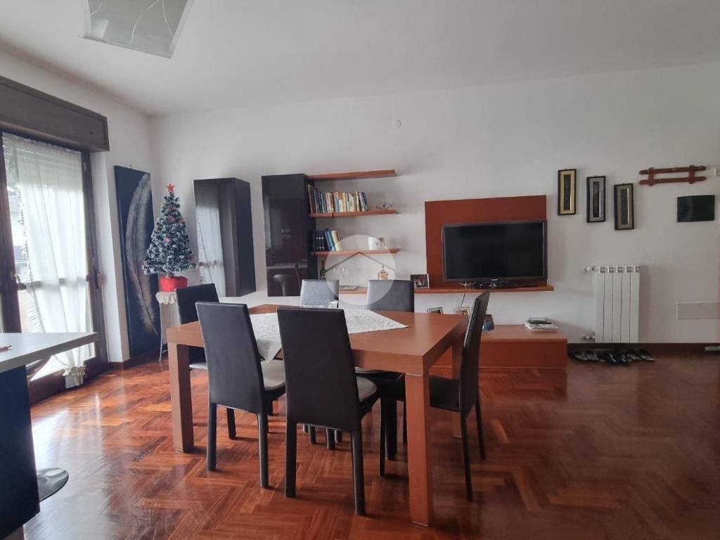 Appartamento a Viterbo in Via Enrico Viventi, 106 - Foto 3