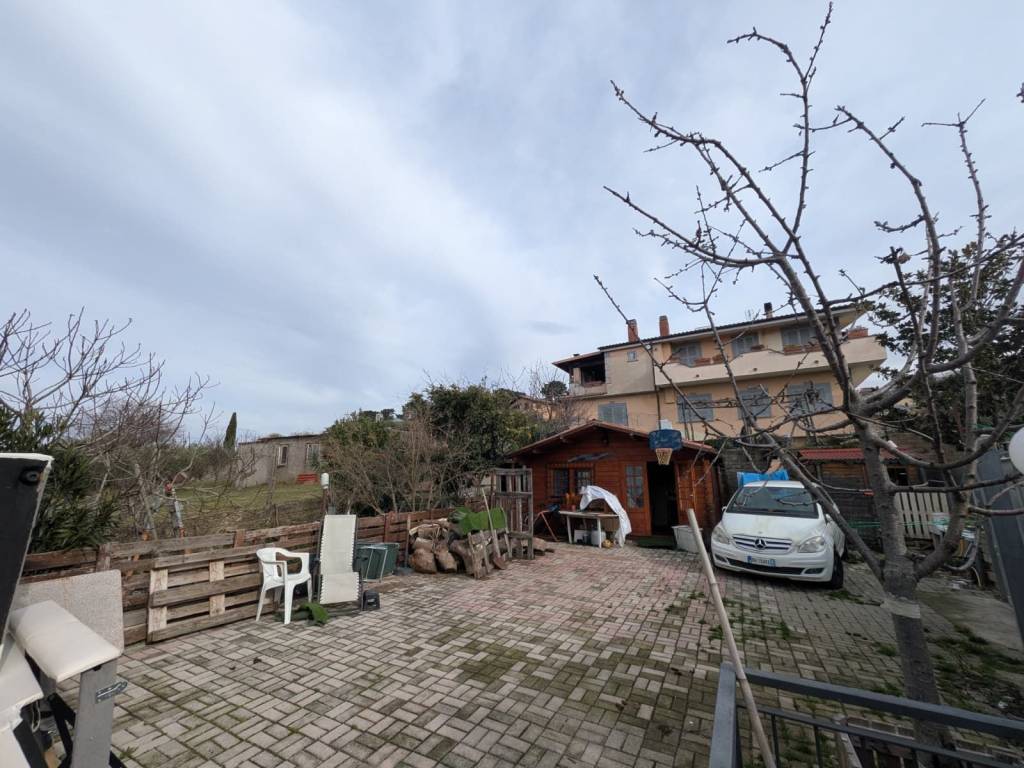 Appartamento a Rocca di papa in Via delle Rose, 49 - Foto 2