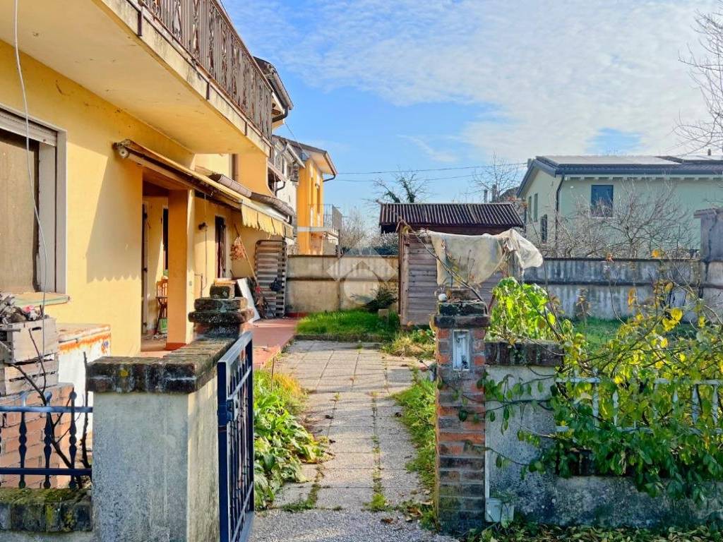 Casa indipendente a Morgano in Via Cornarotta, 14 - Foto 2