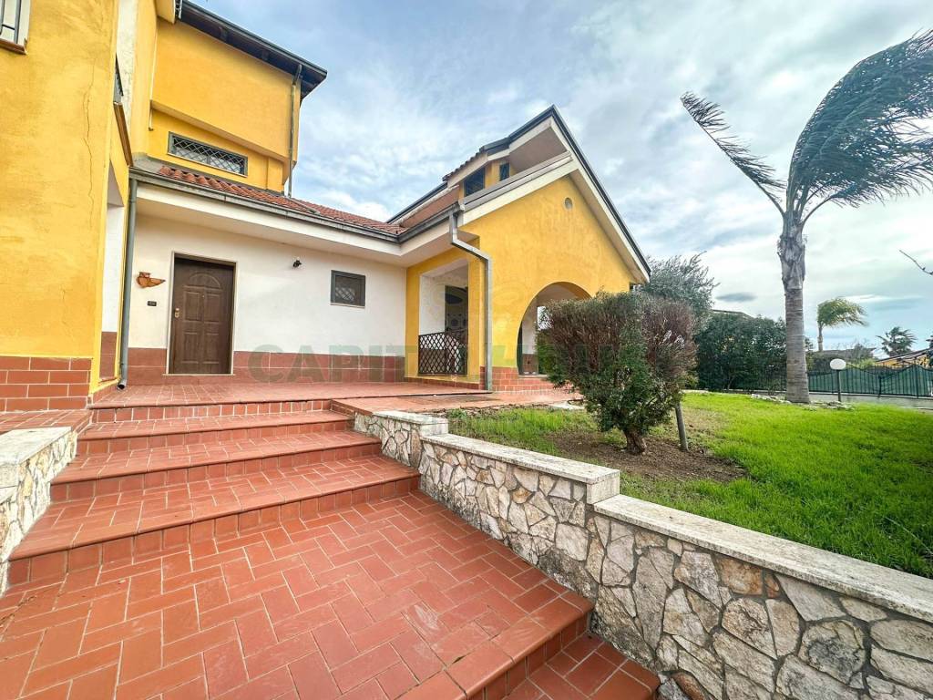 Villa a Capua in Via Martiri di Nassirya - Foto 2
