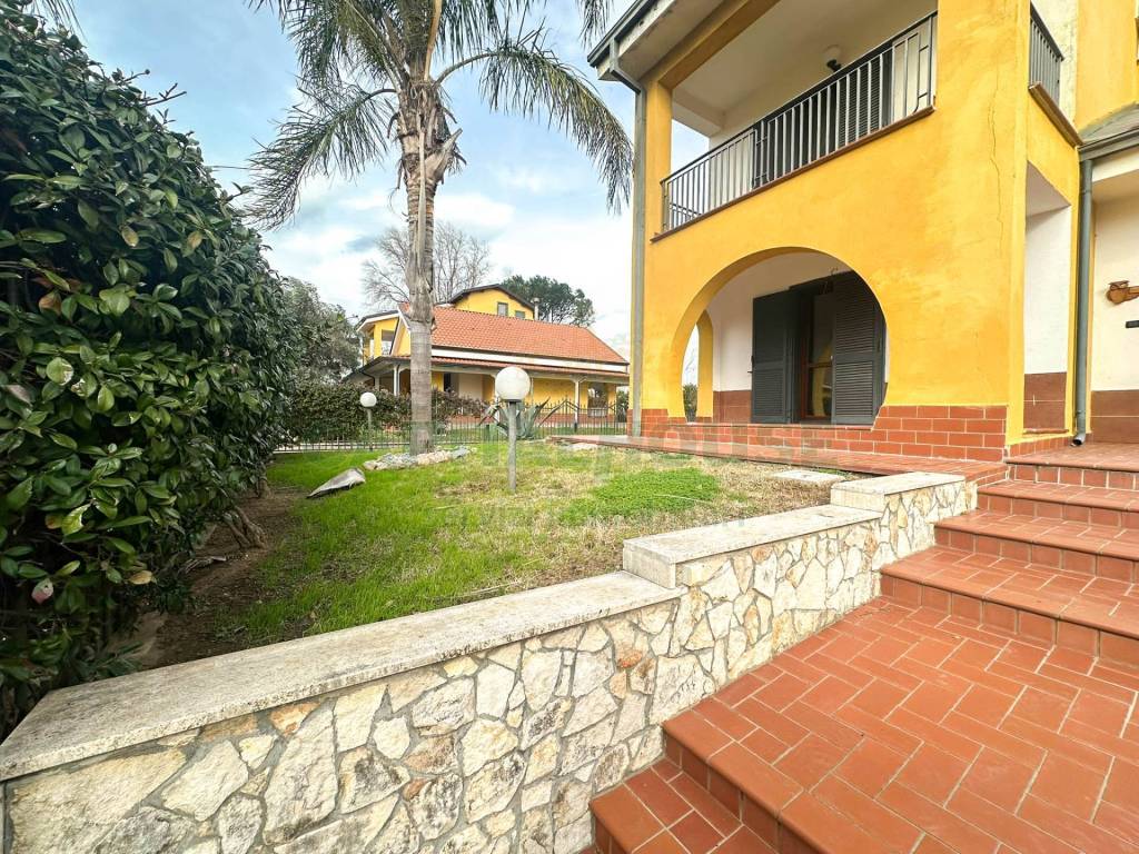 Villa a Capua in Via Martiri di Nassirya - Foto 4