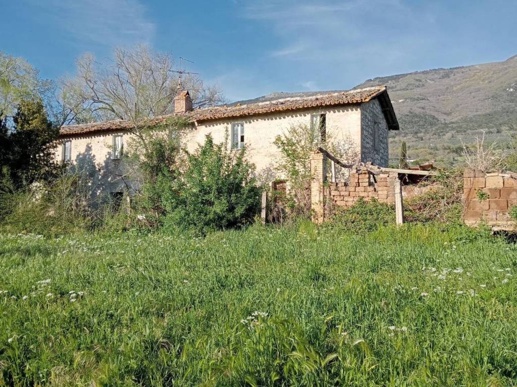 Rustico / casale a Assisi in Capodacqua No Number - Foto 2