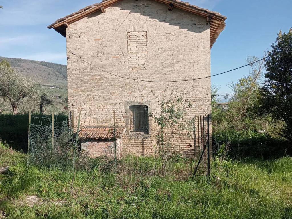 Rustico / casale a Assisi in Capodacqua No Number - Foto 3