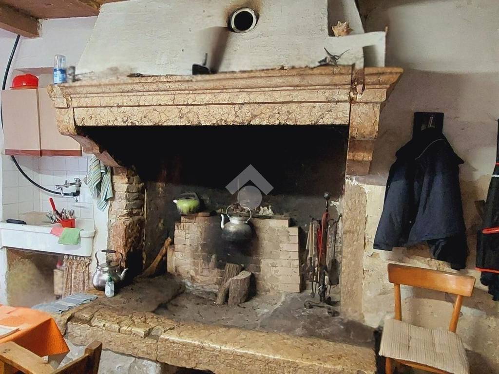 Rustico / casale a Caprino veronese in Località Gaon Casette di Sopra - Foto 4