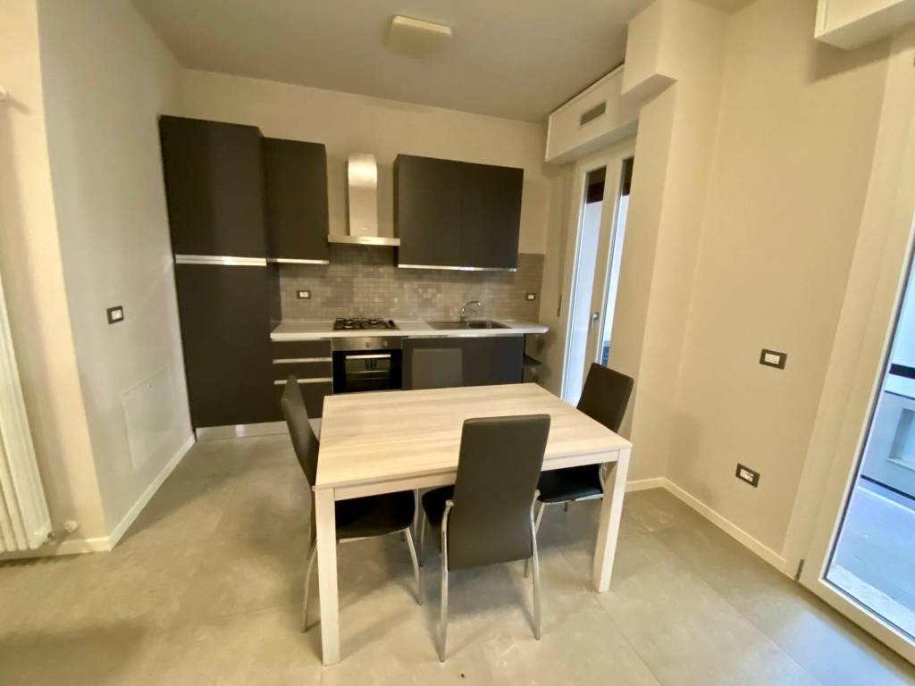 Appartamento a Modena in Via Vincenzo Bellini - Foto 5