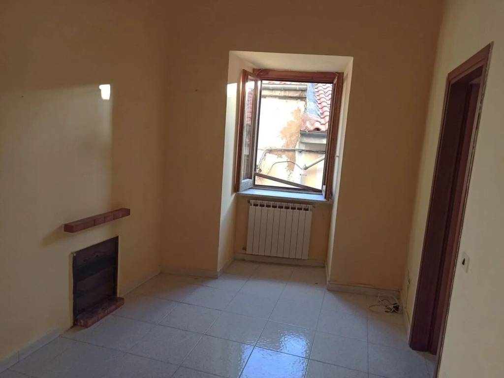 Villa a Contursi terme in Via Cairoli, 1 - Foto 4