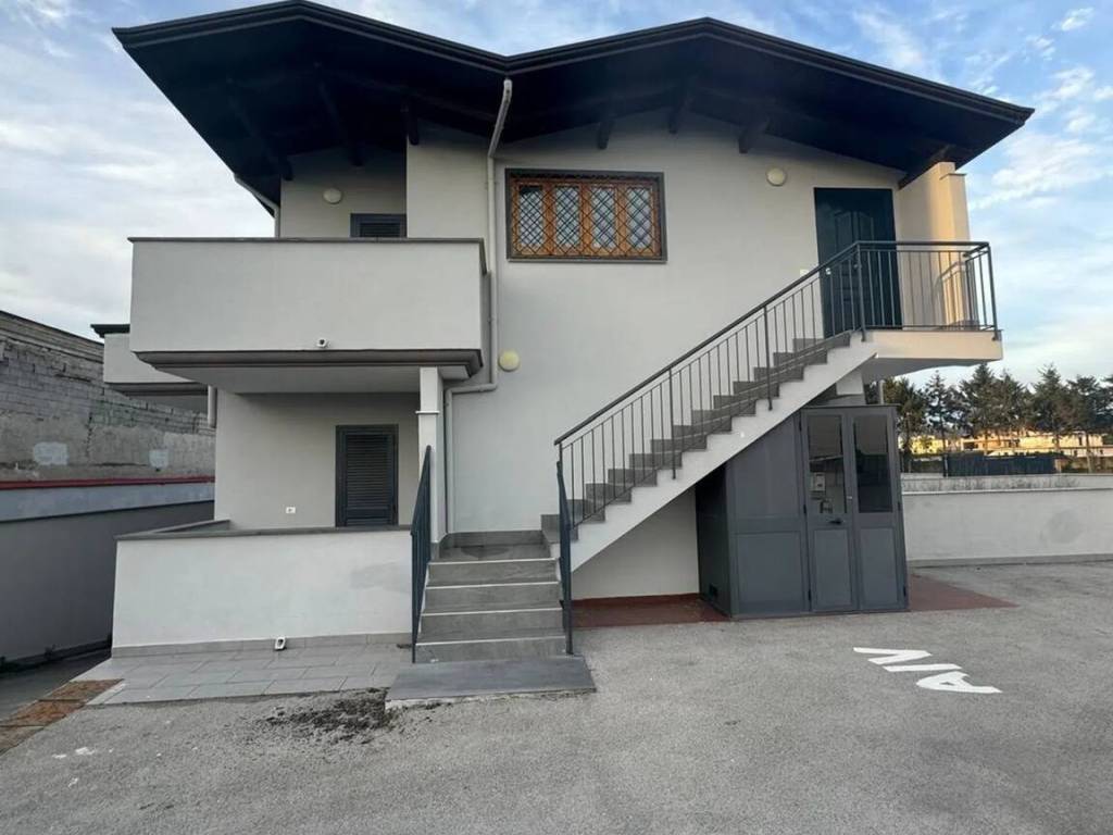 Appartamento a Quarto in Via Lenza Lunga No Number - Foto 2