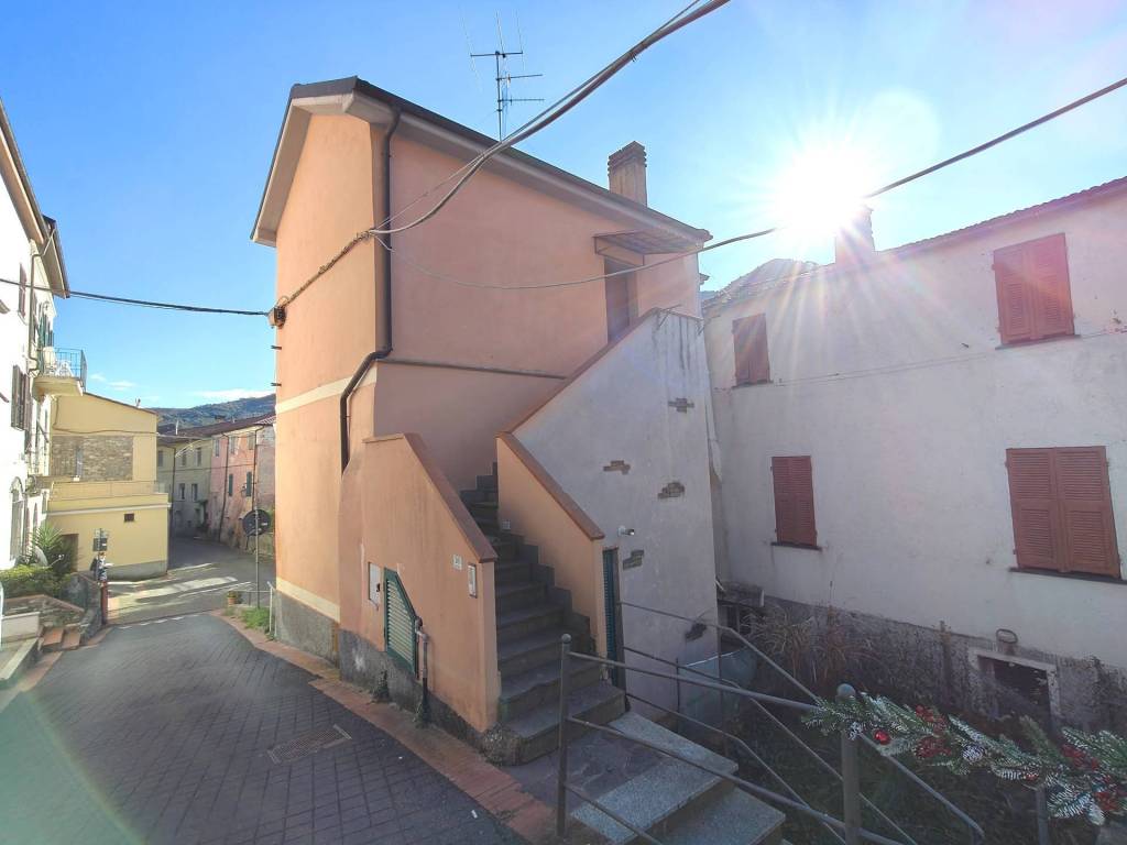 Appartamento a Stellanello in Via Roma - Foto 2