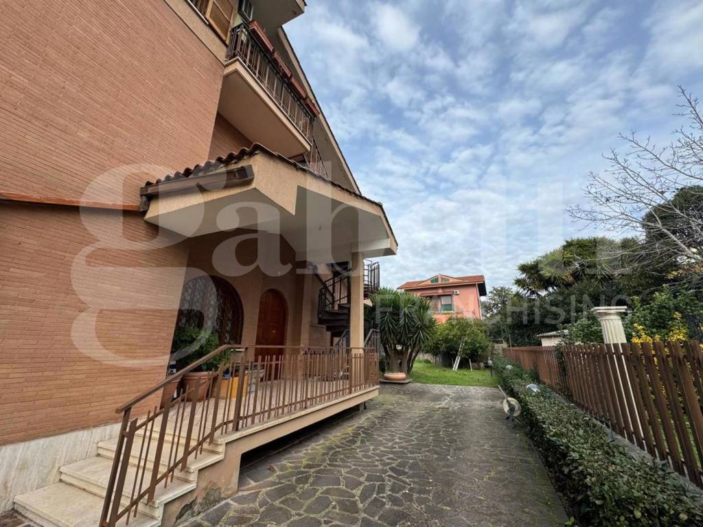 Villa a Marino in viale della Repubblica , 178 - Foto 5