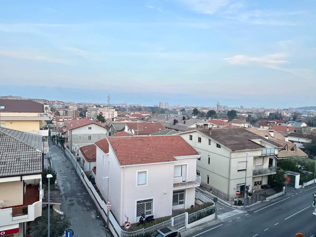 Casa indipendente a Spoltore in Via Italia - Foto 2