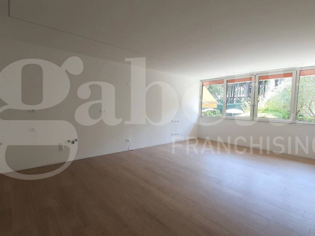 Appartamento a Lignano sabbiadoro in via Mendelssohnn, 13 - Foto 2