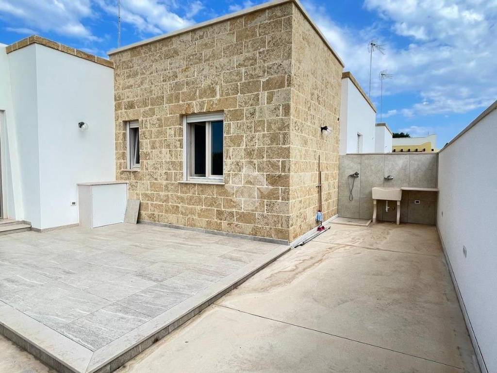 Villetta a schiera a Taviano in Via Stromboli - Foto 5