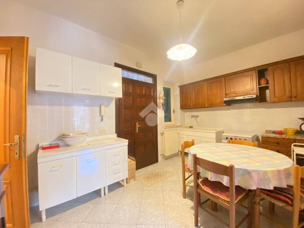 Appartamento a Vignanello in VIA DON ANICETO BRACCI, 54 - Foto 4
