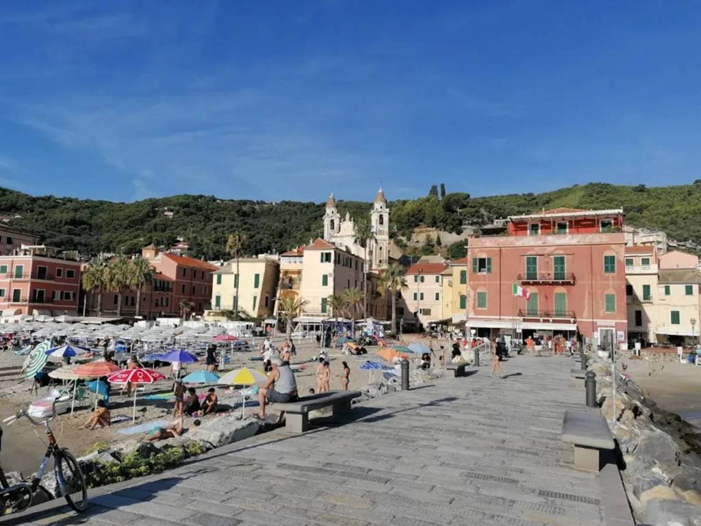 Appartamento a Laigueglia in Via dei Glicini - Foto 2