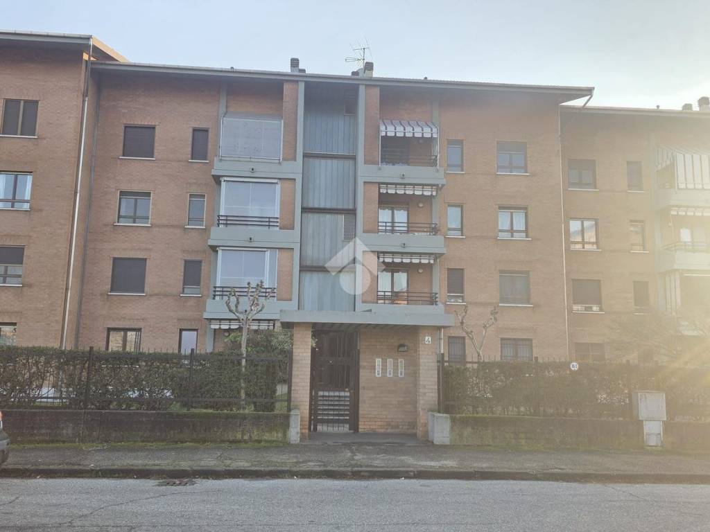 Appartamento a Grugliasco in Via viii marzo, 4 - Foto 3