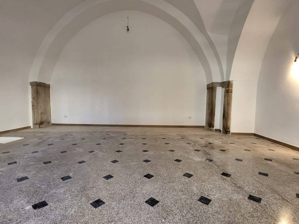 Immobile a Andria in Via Alcide De Gasperi, 13 - Foto 2