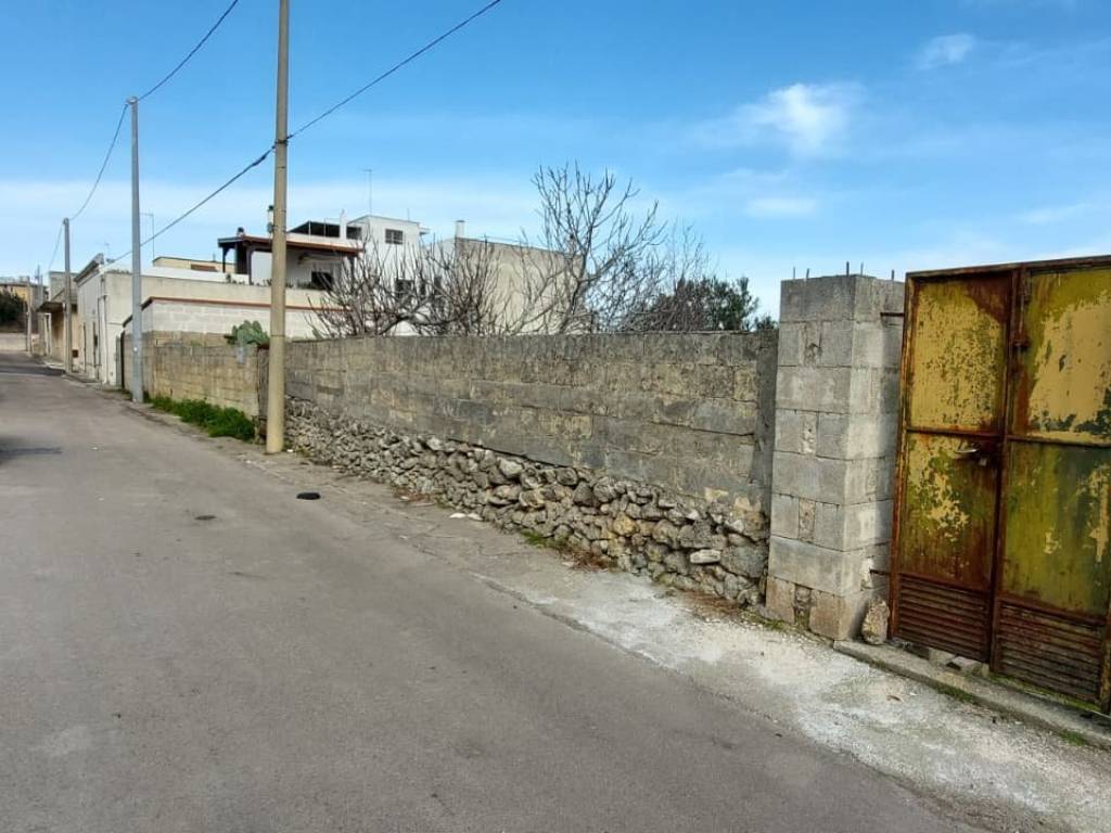 Terreno a Scorrano in Via Nazario Sauro - Foto 2