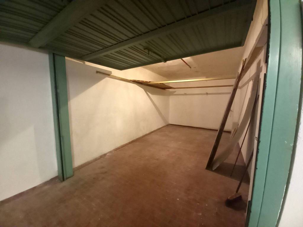 Box / garage a Ospedaletti in Via Camillo Benso di Cavour, 46 - Foto 2