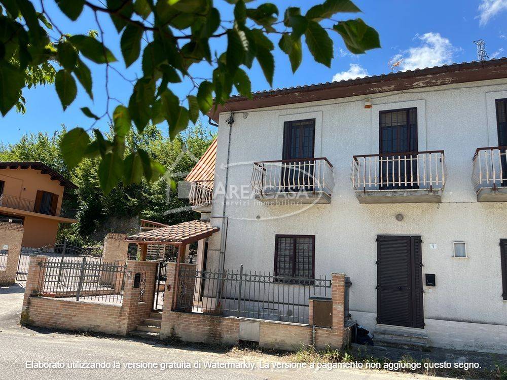 Casa indipendente a Civitella del tronto in Via Principale, 8 - Foto 3
