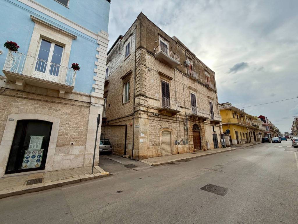 Appartamento a Bitetto in Via Luigi Sturni, 2 - Foto 2