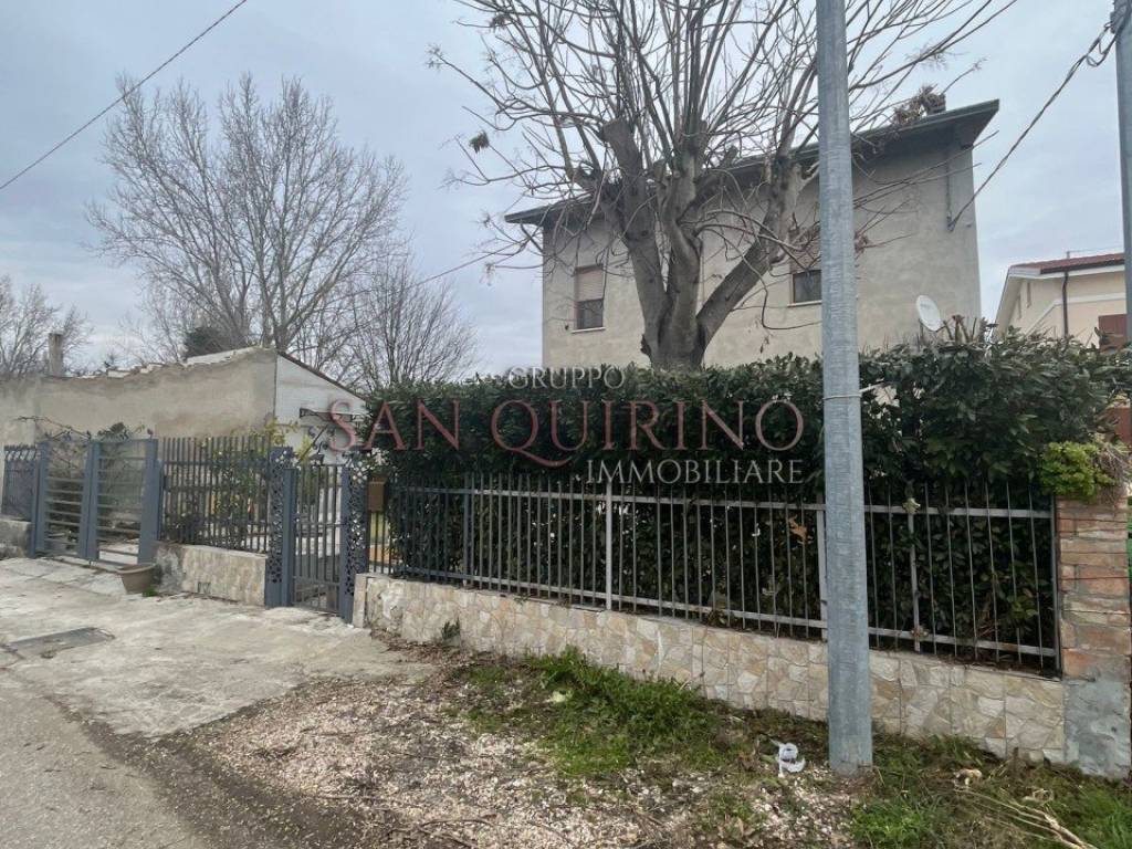 Villa a Mirandola in VIA VALLI, 130 - Foto 5