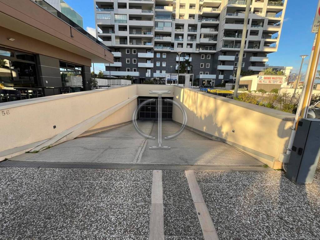 Box / garage a Bari in Via Orfeo Mazzitelli, 248 - Foto 3