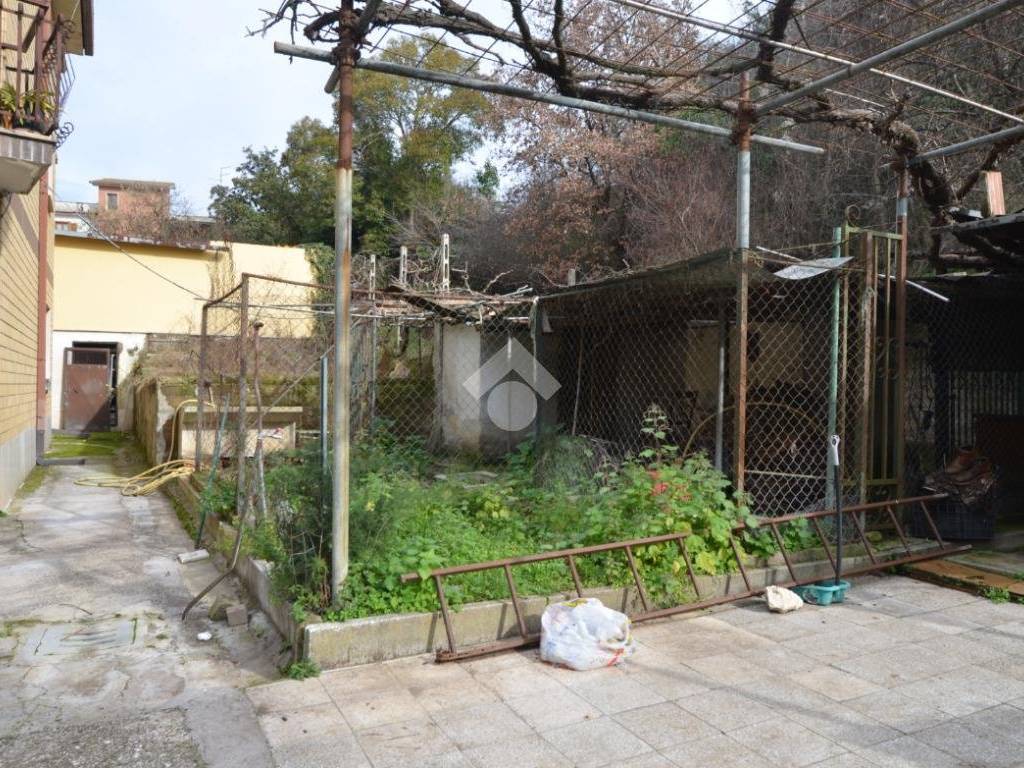 Appartamento a Tivoli in Strada Provinciale Maremmana Inferiore, 61 - Foto 2