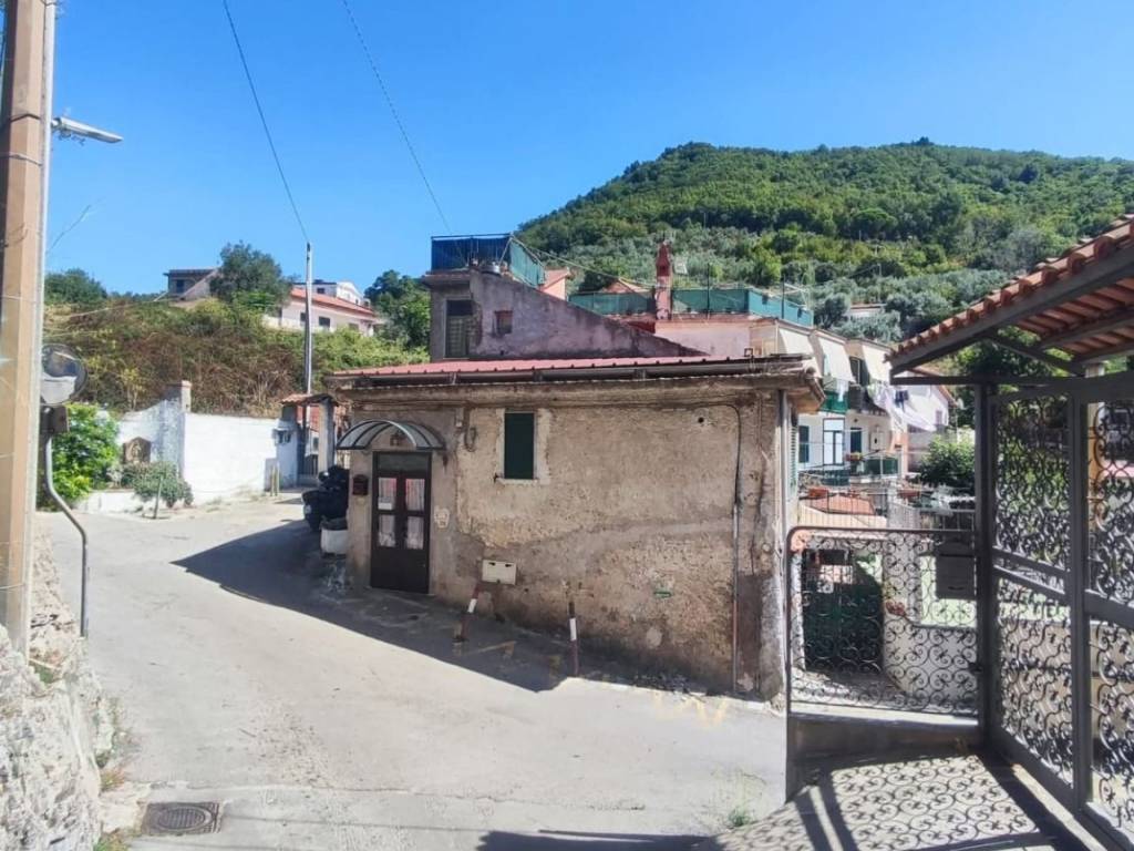 Appartamento a Cava de' tirreni in Via Raffaele Vitale - Foto 2