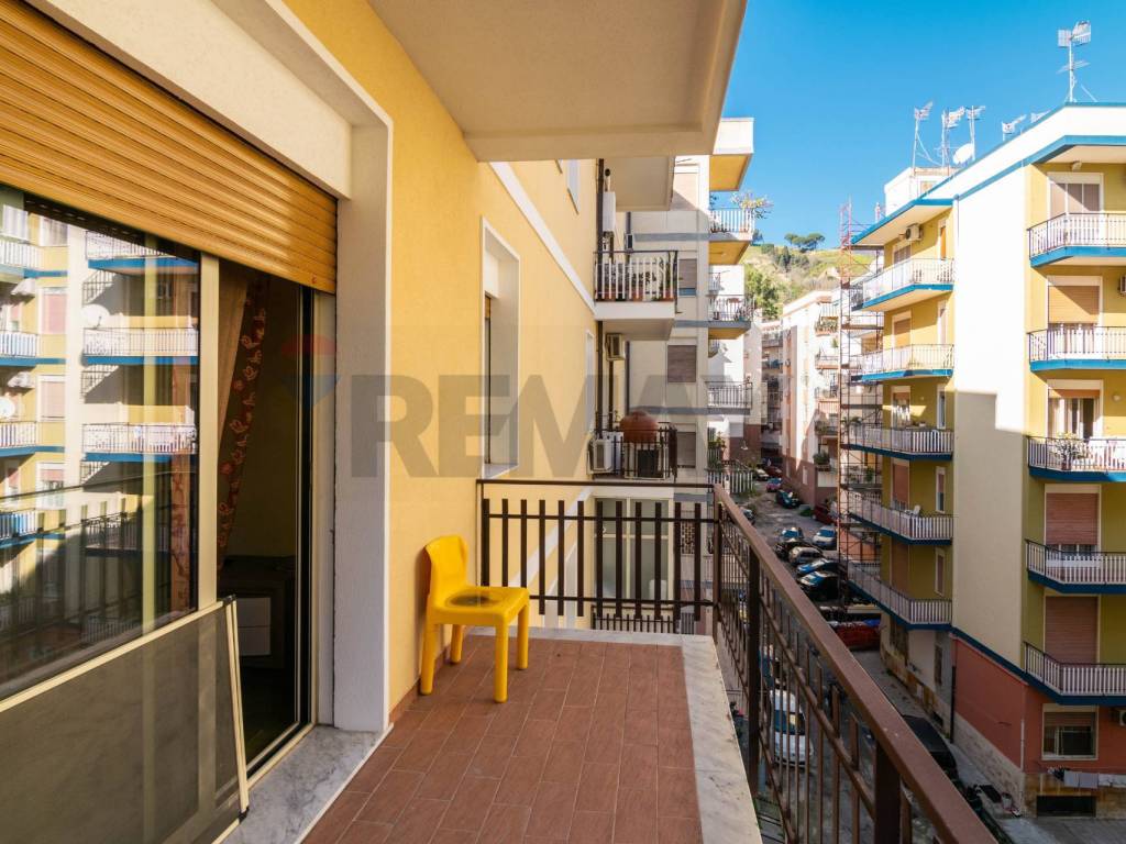 Appartamento a Messina in Via Pietro Castelli, 69 - Foto 2