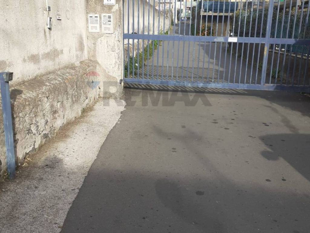Box / garage a Catania in Via Pietro De Logu, 27 - Foto 4