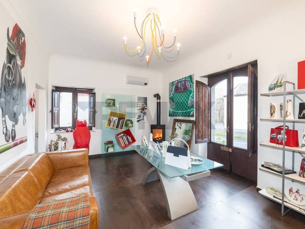 Casa indipendente a Castiglione di sicilia in Viale Regina Margherita - Foto 2
