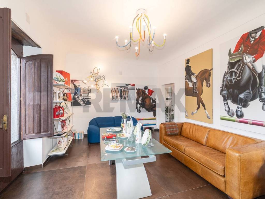 Casa indipendente a Castiglione di sicilia in Viale Regina Margherita - Foto 4