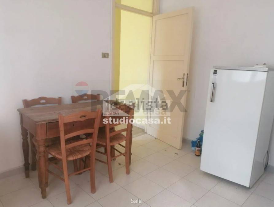 Appartamento a Crotone in Via Esterna Spiaggia delle Forche - Foto 2