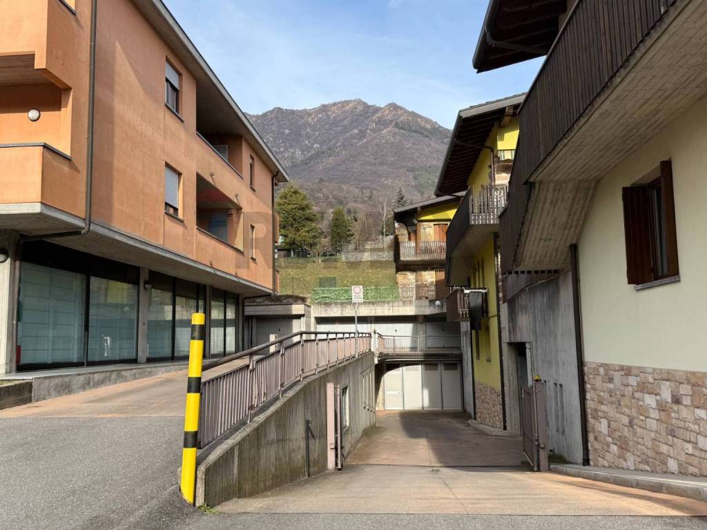 Box / garage a Endine gaiano in Via del Tonale e della Mendola - Foto 5