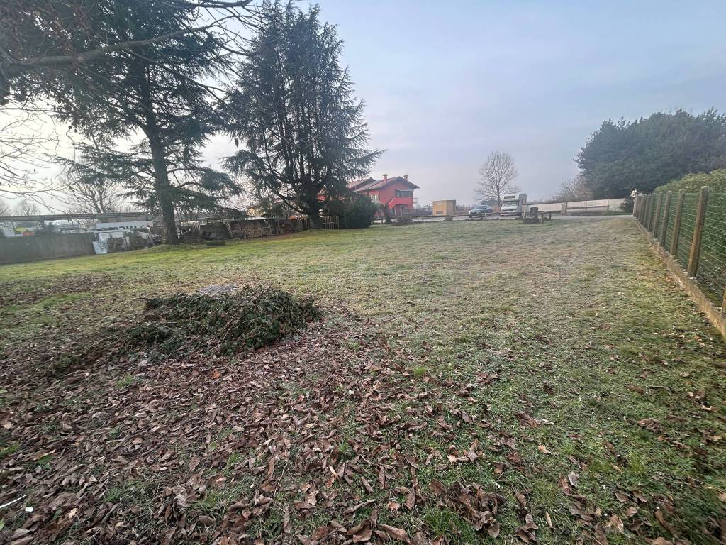 Terreno a Capriva del friuli in Via San Lorenzo - Foto 3