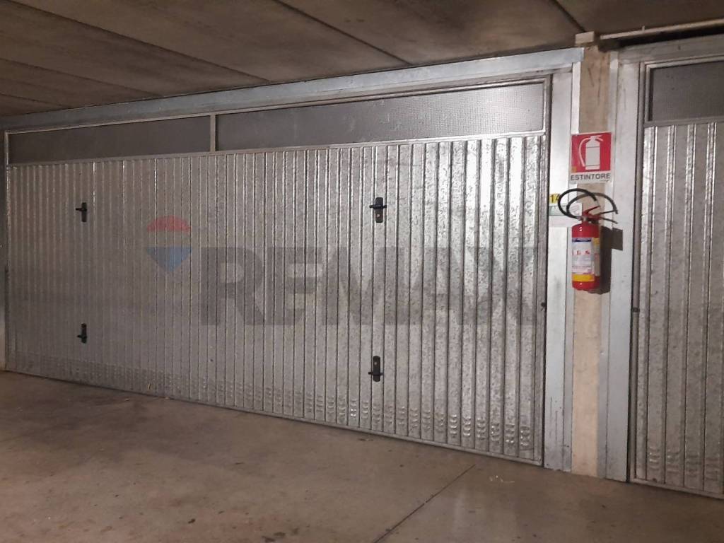 Box / garage a Almenno san bartolomeo in Via Carosso - Foto 3