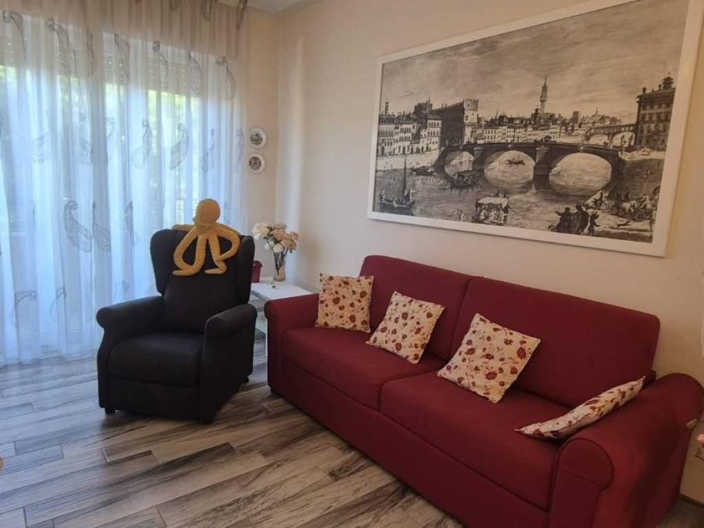 Appartamento a Viareggio in Piazzale Dante Alighieri - Foto 2