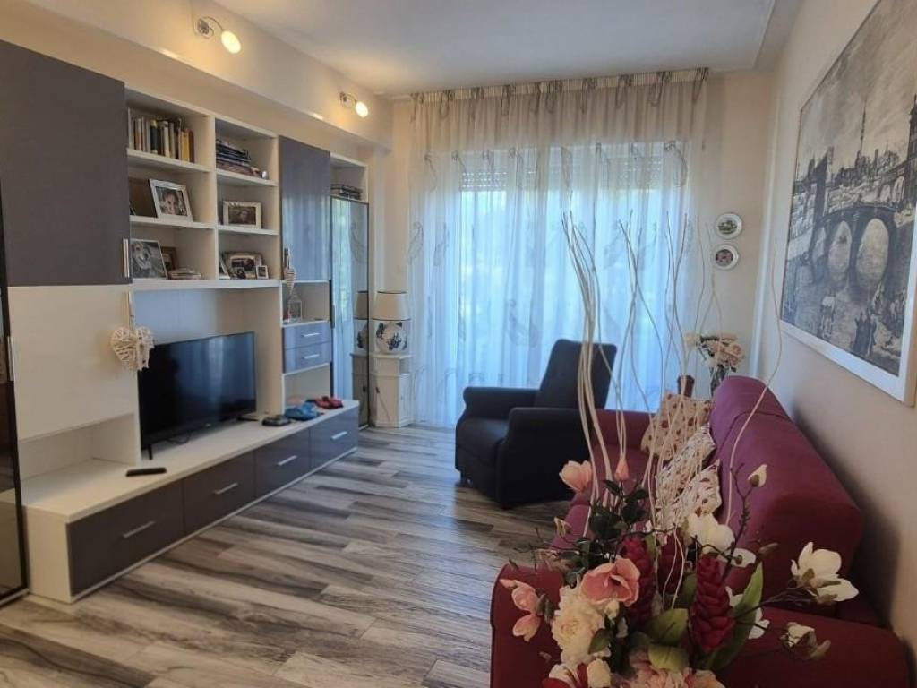 Appartamento a Viareggio in Piazzale Dante Alighieri - Foto 4