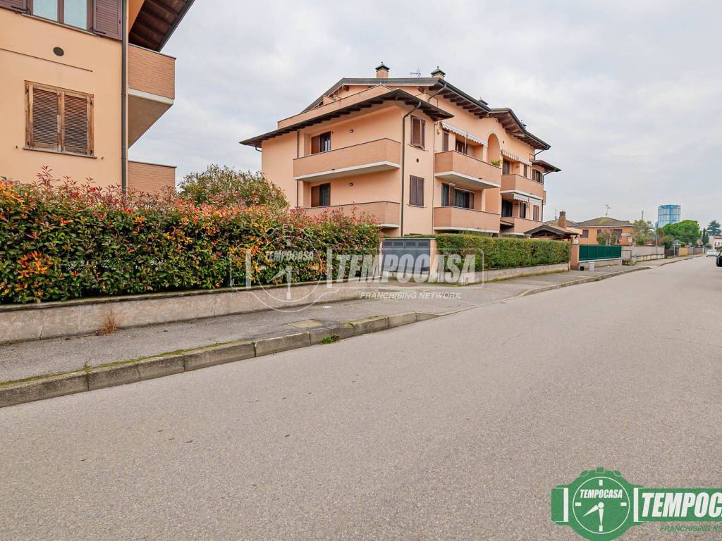 Appartamento a Casaletto lodigiano in Viale Cesare Vignati, Mairano 16 - Foto 2