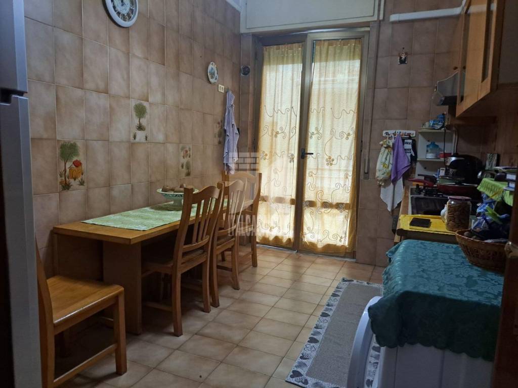 Appartamento a Crotone in Via XXV Aprile - Foto 4