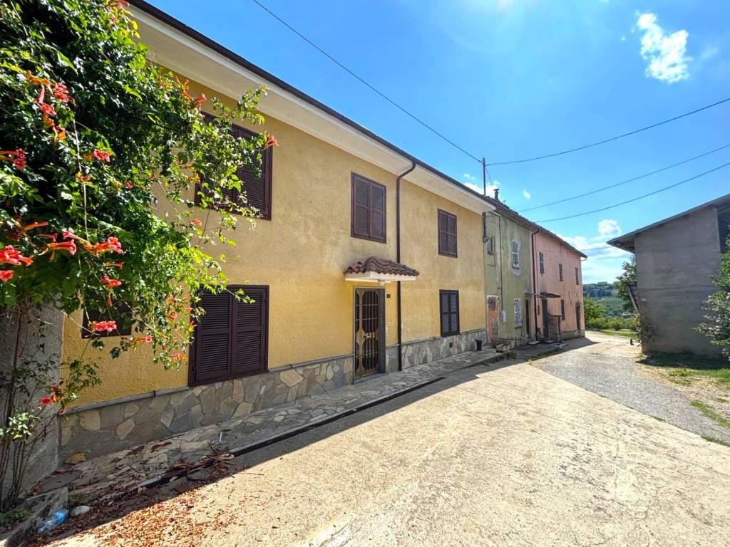 Rustico / casale a Rocca cigliè in LOCALITA' VILLARO, 29 - Foto 2
