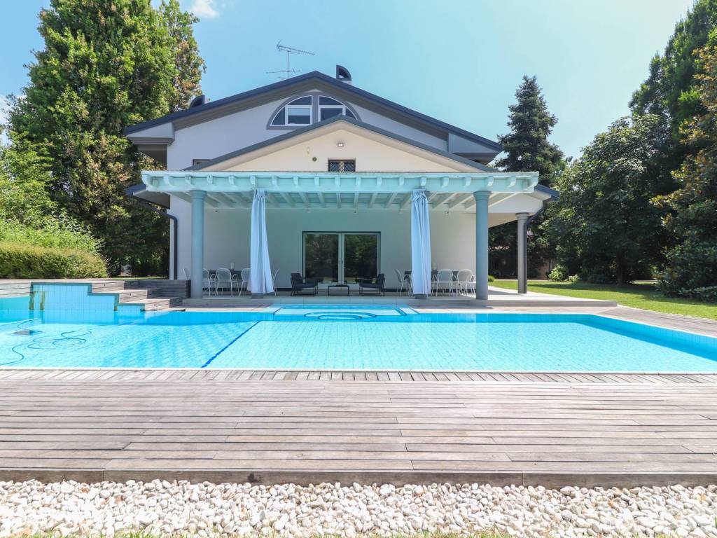 Villa a Cento in Via Giovannina, 29 - Foto 3